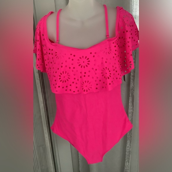 tempt me Other - PINK WOMENS OFF THE SHOULDER LACE RUFFLE SWIMSUIT